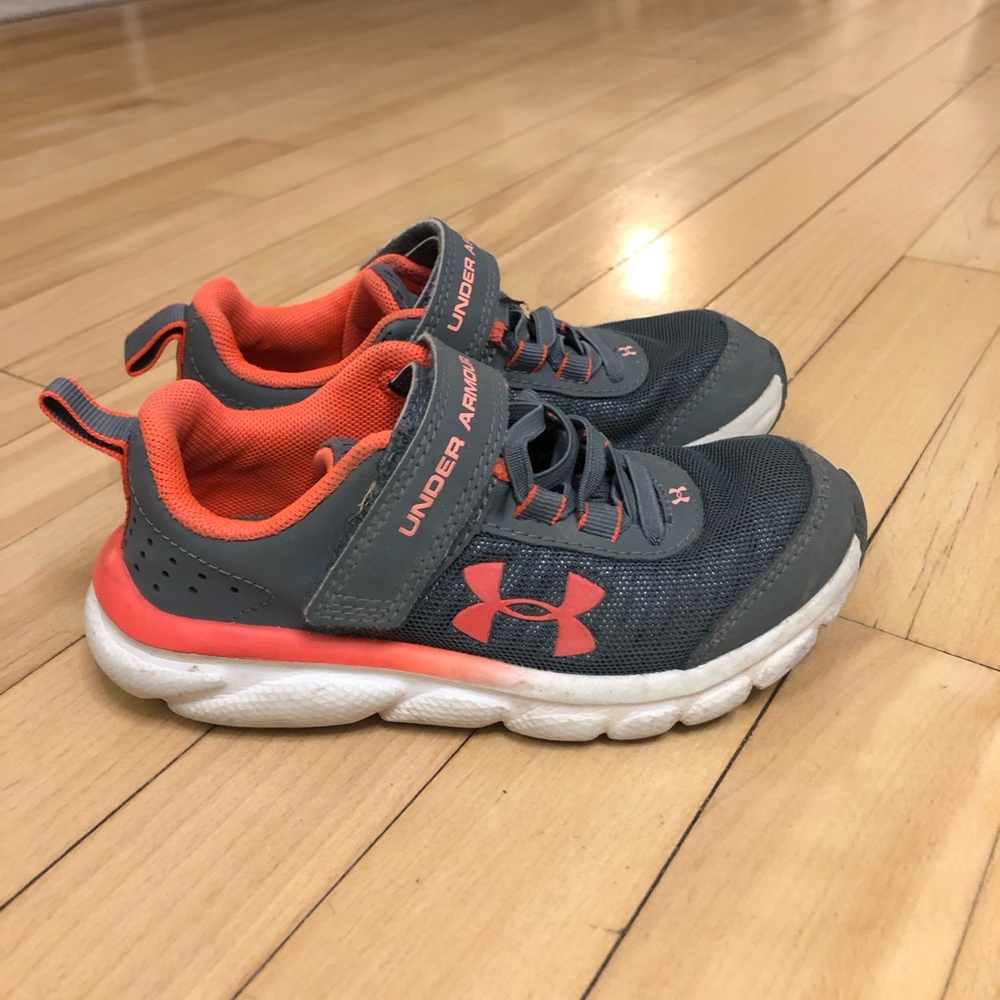 Under Armour girls’ PS Asset 8 Sneakers